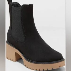 (39-4136)  Universal Thread Crispin Boots Sz 11